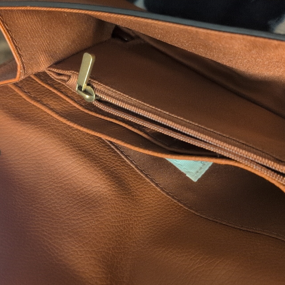 Universal Thread Leather Wallet - image 3